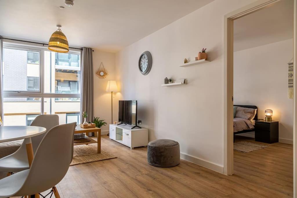 Natural Light City Center Pad Birmingham Exterior photo
